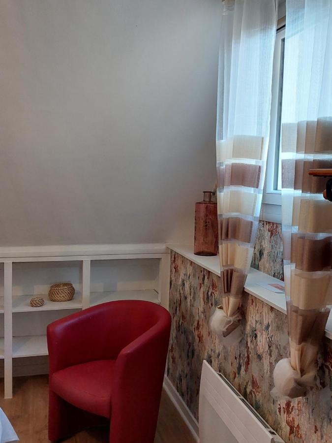 L'Escale D'Armor Panzió Loudéac Kültér fotó